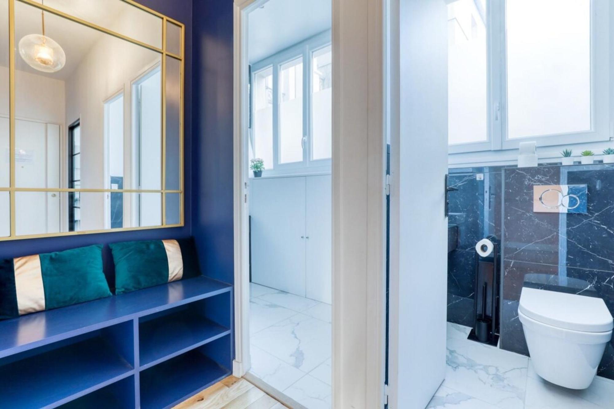 Blue Design 2bdr Flat In The Heart Of Bastille